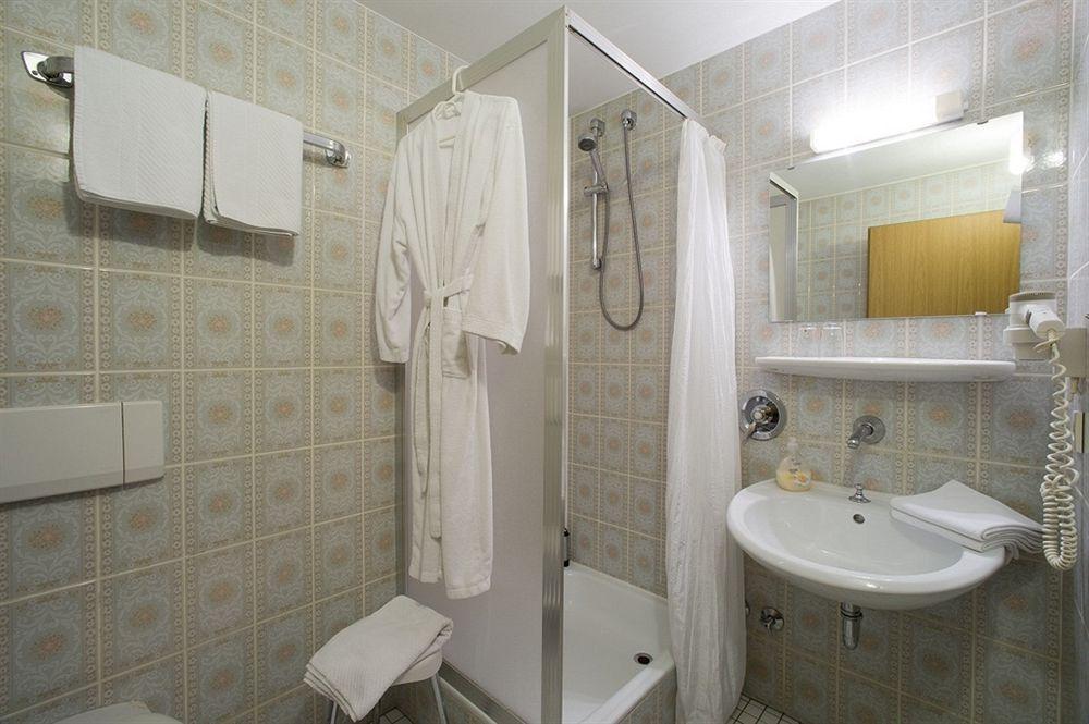 Landhotel Sauerlaender Hof Eslohe Εξωτερικό φωτογραφία