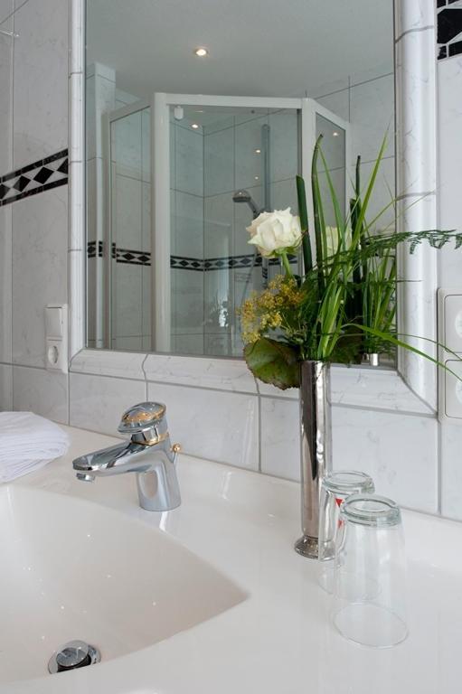 Landhotel Sauerlaender Hof Eslohe Δωμάτιο φωτογραφία